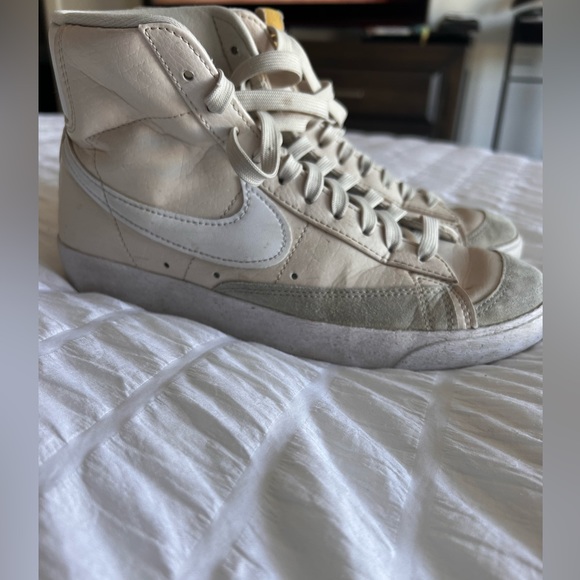 Nike High Tops - Picture 2 of 6